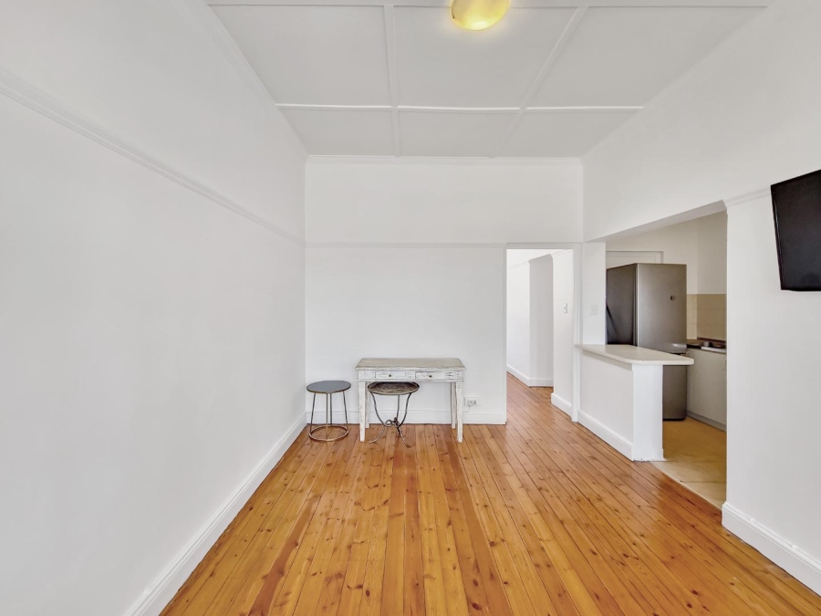 To Let 1 Bedroom Property for Rent in Gardens Western Cape